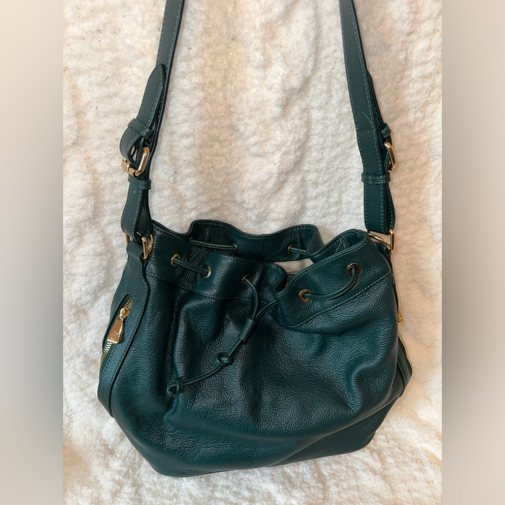 Ora Delphine drawstring bag